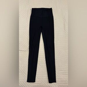 LULULEMON black leggings 28” inseam size 2